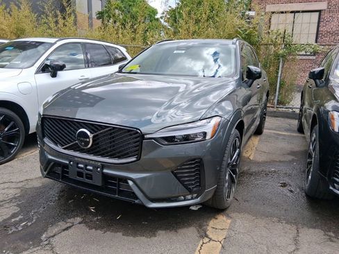 New 2026 Volvo XC60 B5 Ultra w/ Protection Package Premier AWD/4WD image 3