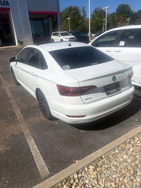 Used 2019 Volkswagen Jetta SE w/ Cold Weather Package FWD image 3