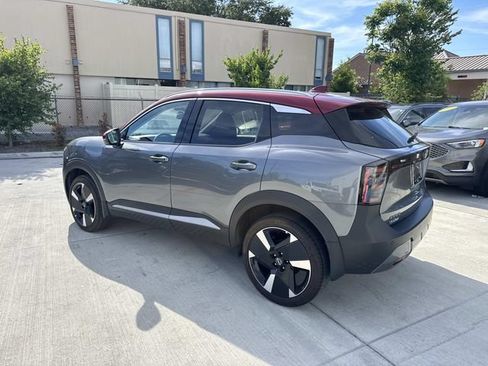 Used 2025 Nissan Kicks SR FWD image 5