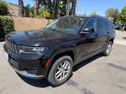 Used 2023 Jeep Grand Cherokee L Laredo RWD image 6