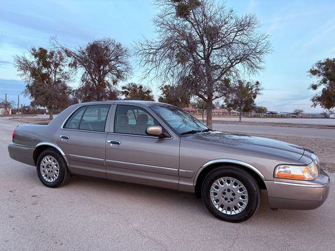 Used 2003 Mercury Grand Marquis GS image 46