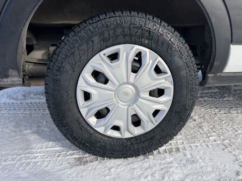 Used 2020 Ford Transit 350 XLT image 22