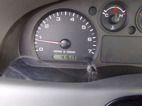 Used 2005 Ford Ranger XLT image 47