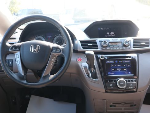 Used 2017 Honda Odyssey Touring Elite image 13