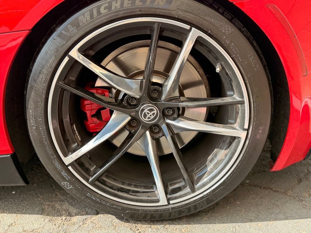 Used 2020 Toyota Supra RWD image 12