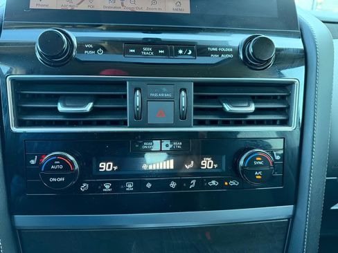 Used 2024 INFINITI QX80 Luxe image 29