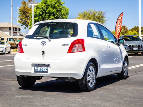 Used 2008 Toyota Yaris 2-Door Hatchback FWD image 9
