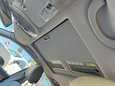 Used 2007 Mercedes-Benz E 350 Sedan image 17