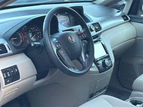 Used 2015 Honda Odyssey EX-L image 12