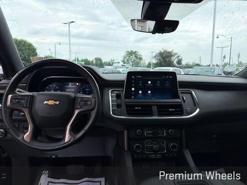 Used 2022 Chevrolet Suburban High Country AWD/4WD image 23
