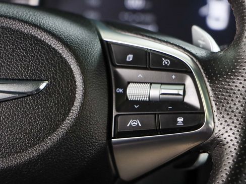 Used 2022 Genesis G70 2.0T w/ Prestige Package image 14