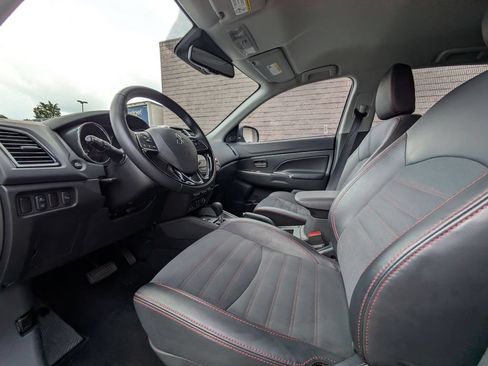 Used 2025 Mitsubishi Outlander Sport SE AWD/4WD image 15