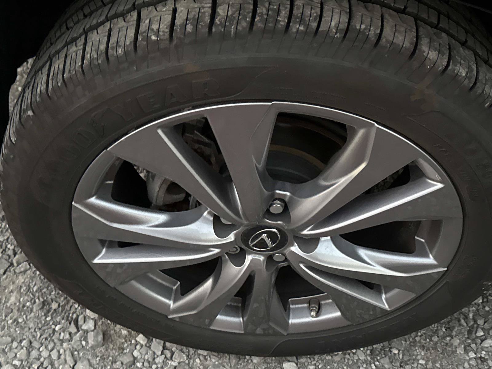 Used 2022 Lexus UX 200 F Sport w/ F Sport Premium Package FWD image 7