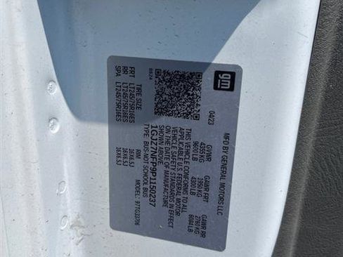 Used 2023 GMC Savana 3500 LS image 7