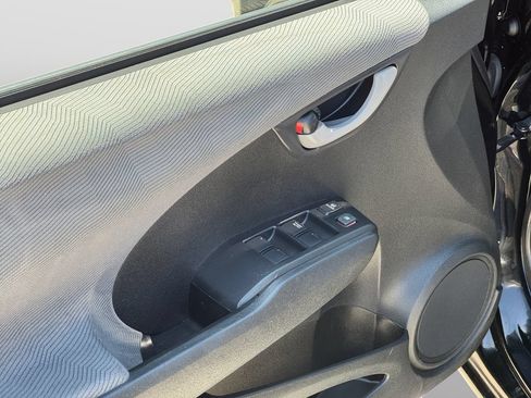 Used 2012 Honda Fit image 8