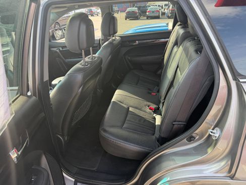 Used 2013 Kia Sorento SX w/ SX Premium Pkg image 21