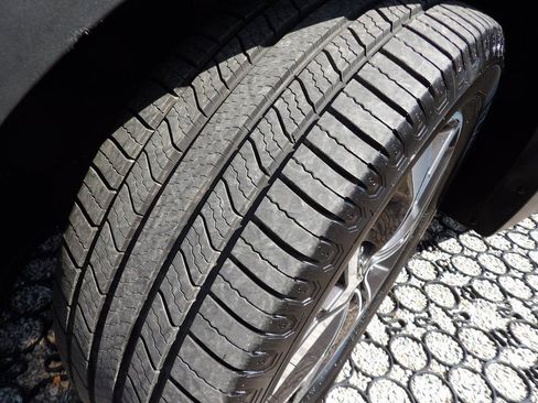 Used 2020 Kia Sportage EX image 25