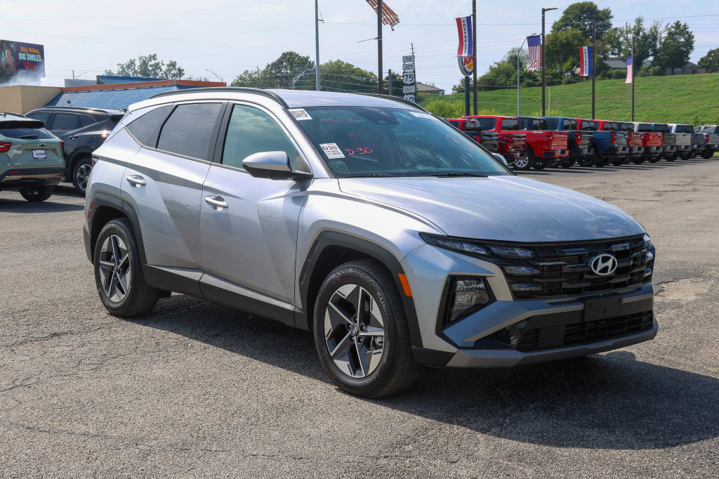 Used 2026 Hyundai Tucson SEL Plus FWD image 1
