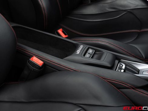 Used 2021 Ferrari F8 Tributo RWD image 39