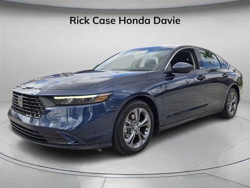 Used 2024 Honda Accord EX image 8