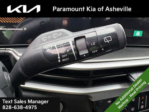 New 2026 Kia Sorento LX FWD image 24