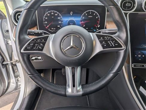 Used 2024 Mercedes-Benz GLC 300 4MATIC image 20