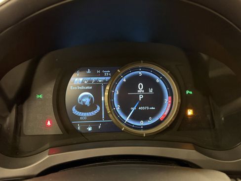 Used 2018 Lexus IS 350 F Sport image 12