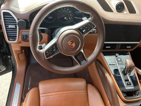 Used 2019 Porsche Cayenne AWD/4WD image 27