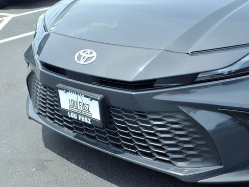 Used 2025 Toyota Camry SE AWD/4WD image 34