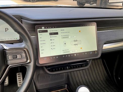 Used 2024 Rivian R1T Adventure image 7