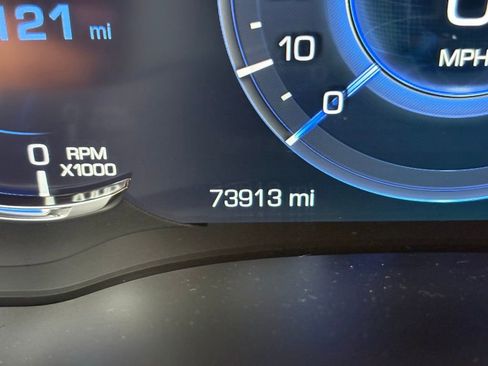 Used 2020 Cadillac Escalade Luxury w/ LPO, Radiant Package image 14