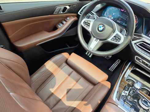 Used 2021 BMW X7 xDrive40i w/ M Sport Package AWD/4WD image 38