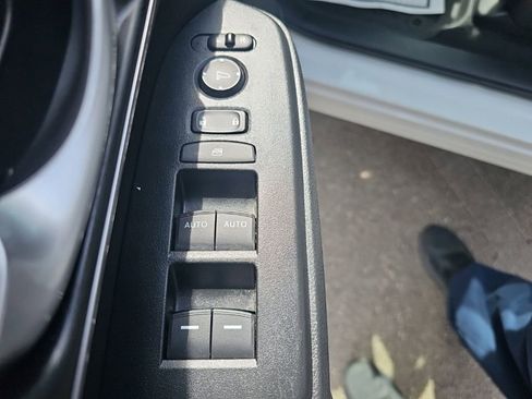 Used 2021 Honda CR-V EX-L image 13