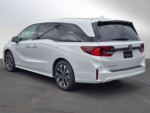 New 2026 Honda Odyssey Elite image 5
