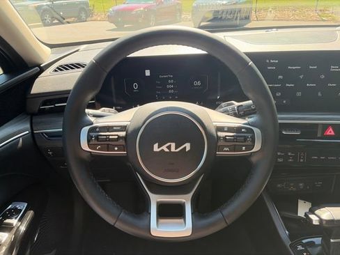 Used 2025 Kia K5 EX FWD image 29