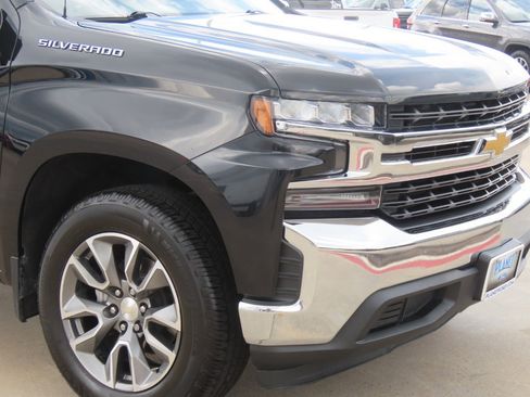 Used 2019 Chevrolet Silverado 1500 LT w/ Texas Edition RWD image 6