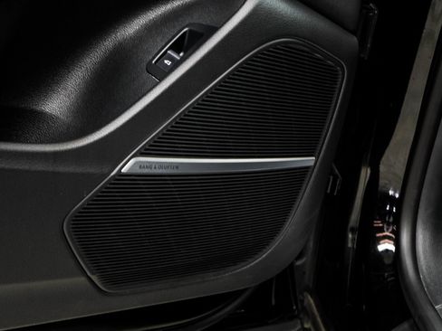 Used 2023 Audi Q8 Prestige image 47