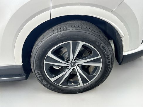 Used 2024 Lexus RX 350 FWD w/ Technology Package image 11