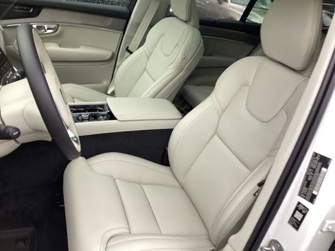 Used 2026 Volvo XC90 B6 Ultra w/ Protection Package Premier AWD/4WD image 16