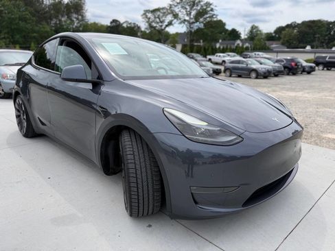 Used 2021 Tesla Model Y Performance AWD/4WD image 2