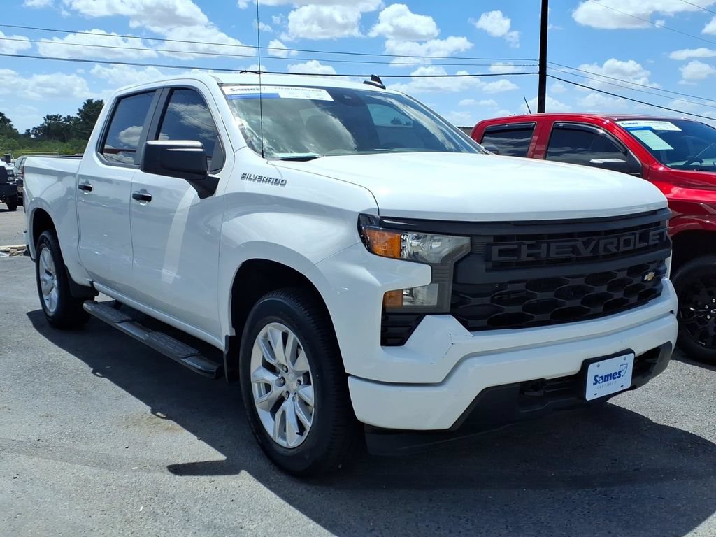 Used 2024 Chevrolet Silverado 1500 Custom RWD image 1