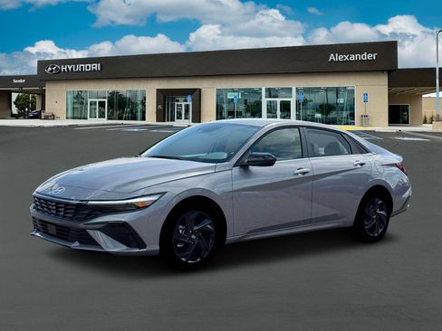 New 2026 Hyundai Elantra SEL Sport Premium FWD image 2