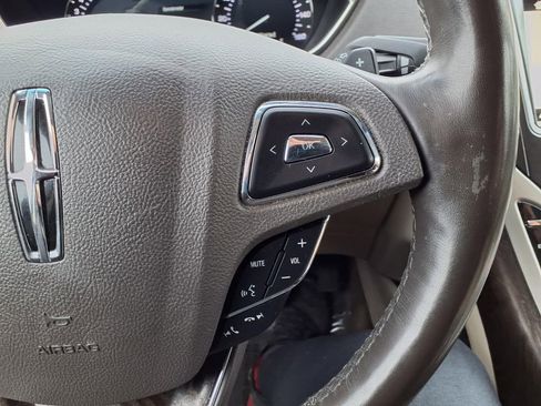 Used 2018 Lincoln MKX Reserve w/ Luxury Package image 22