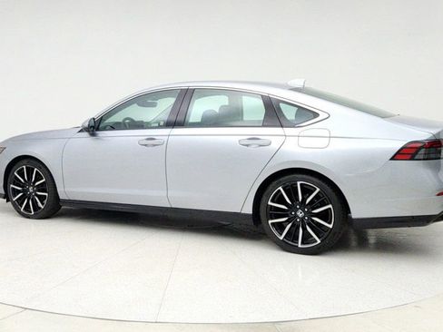 Used 2023 Honda Accord Touring image 7