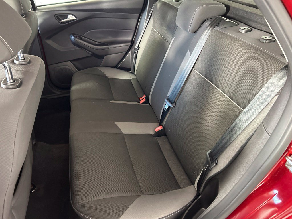 Used 2014 Ford Focus SE FWD image 26