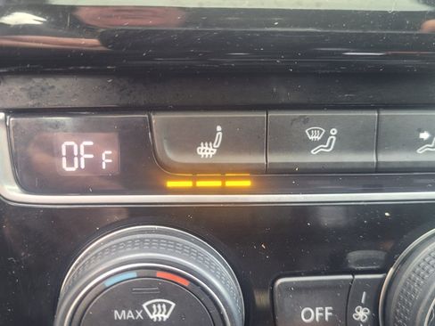 Used 2015 Volkswagen Golf SEL w/ Lighting Package (SEL) image 19