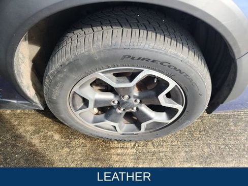 Used 2015 Subaru Crosstrek 2.0i Limited image 3