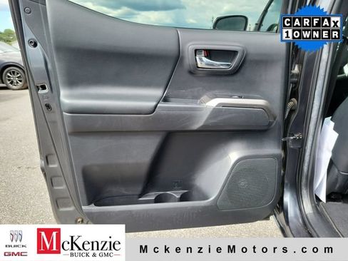 Used 2022 Toyota Tacoma Limited RWD image 23