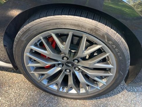 Used 2025 Ford Mustang GT Premium image 12