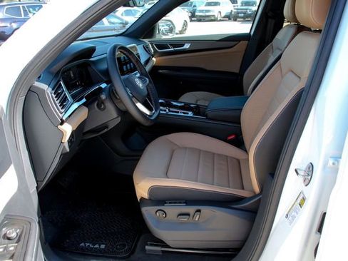 New 2026 Volkswagen Atlas Cross Sport SEL image 10